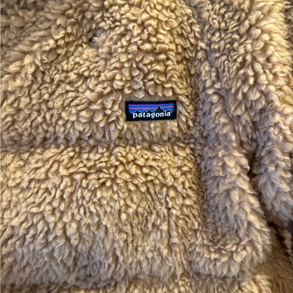 Patagonia Women's Cozy Brown Teddy Jacket - Picture 6 of 8